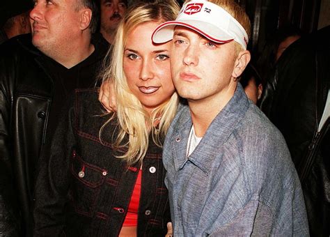 does eminem have a wife